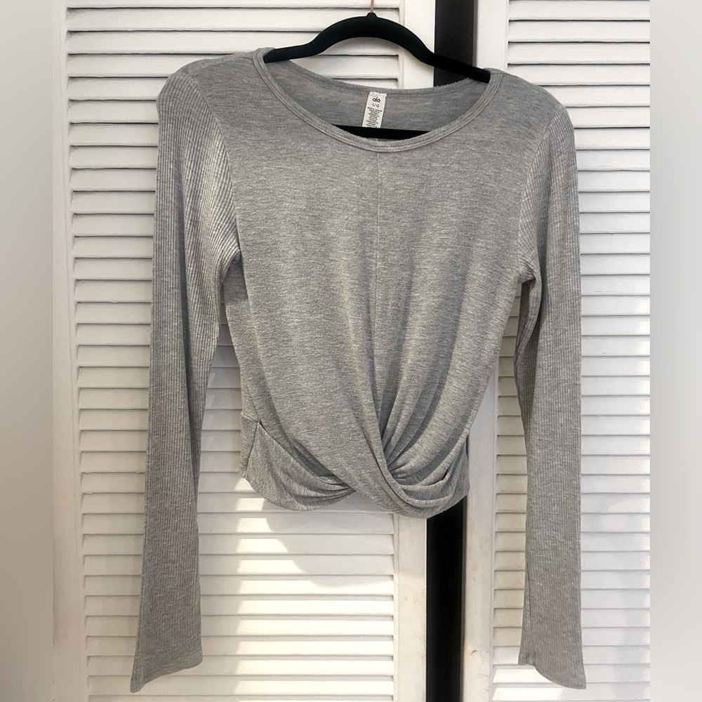 ALO YOGA | COVER LONG SLEEVE TOP | DOVE HEATHER GREY | L